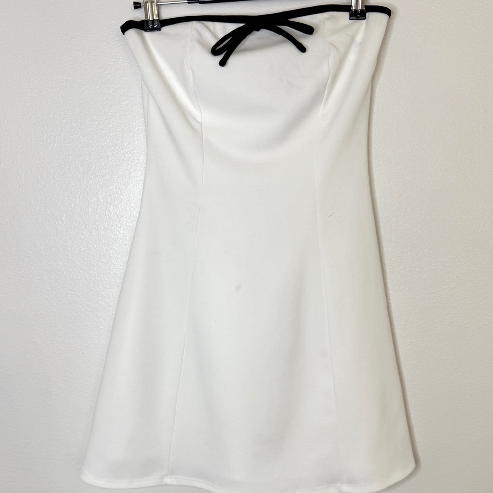 Elegant Blue Blush White Strapless Mini Cocktail Dress with Black Bow Size Small